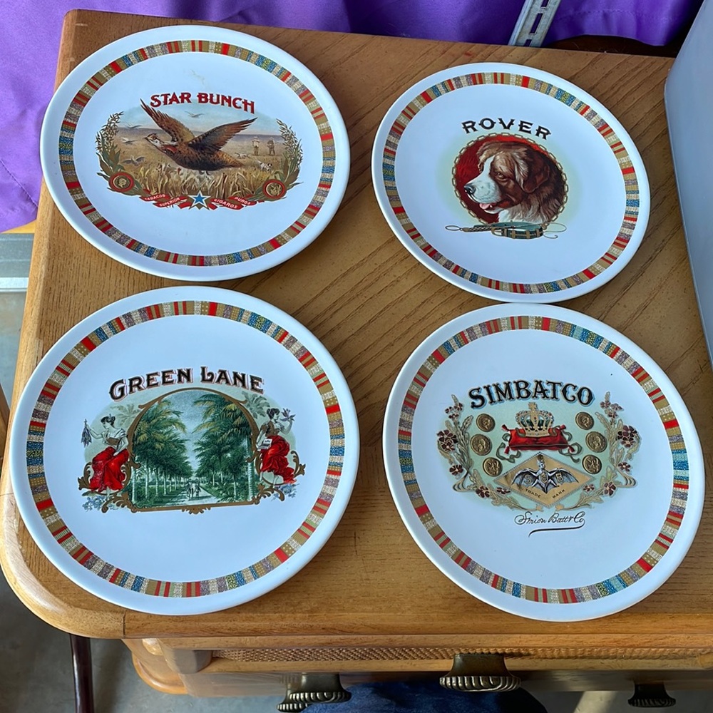 Pottery Barn Fireside Club China plate 4 pc. EUC!